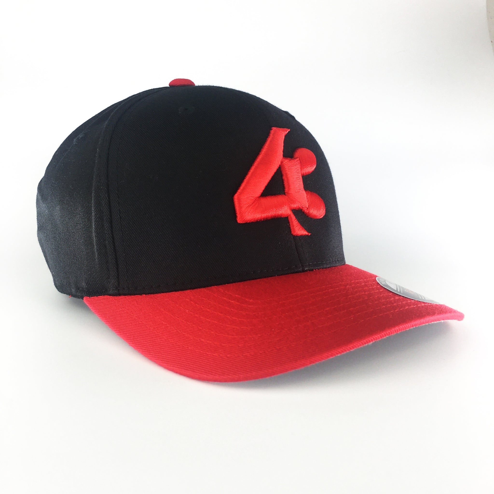 43 Red USA and FortyThree™ Flexfit toned – two Black Fitted