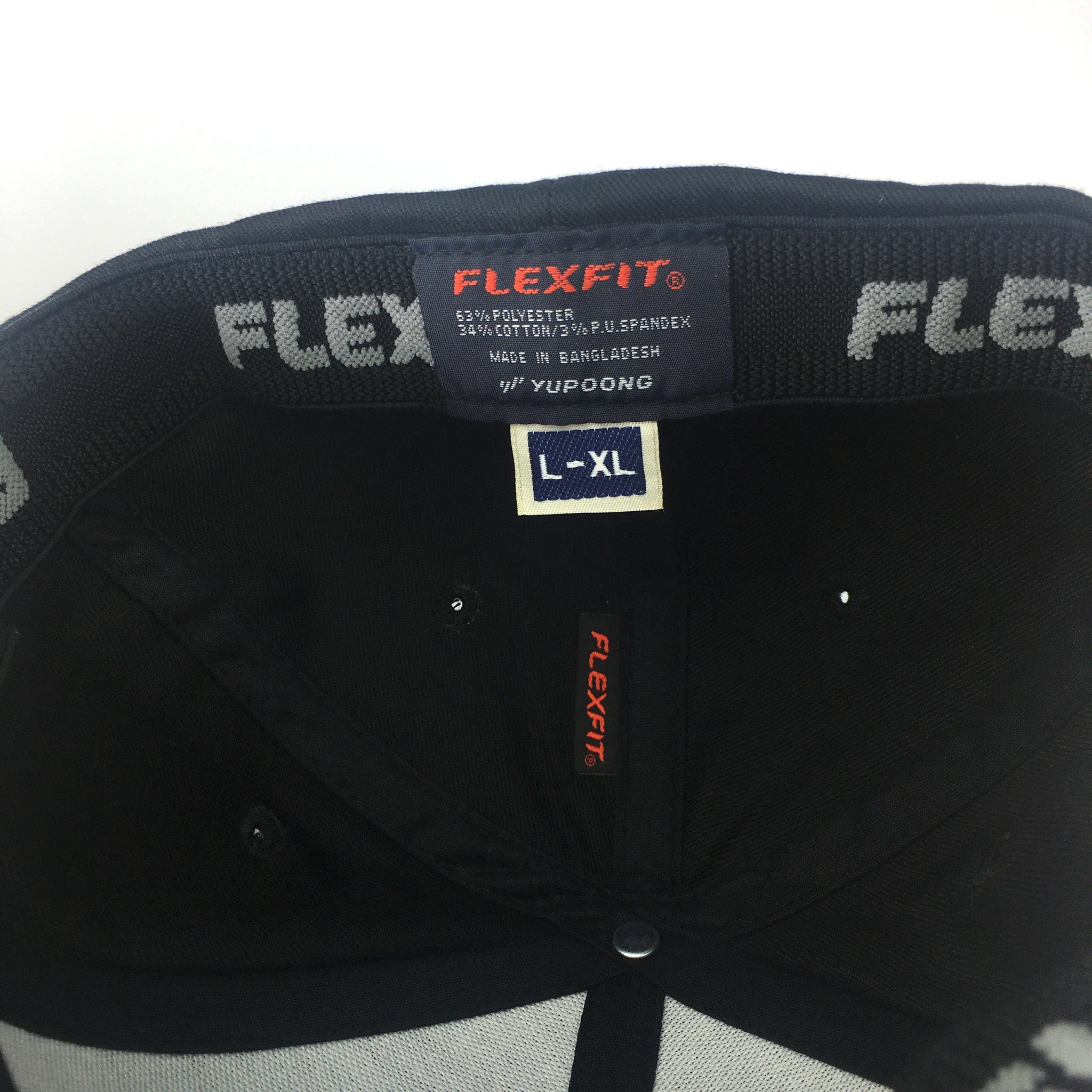 toned Black – Fitted two and Flexfit USA 43 FortyThree™ Red
